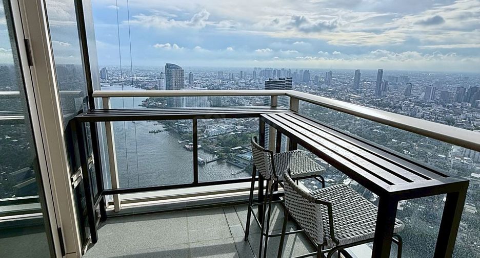 For rent 4 bedrooms condo in Bang Kho Laem, Bangkok