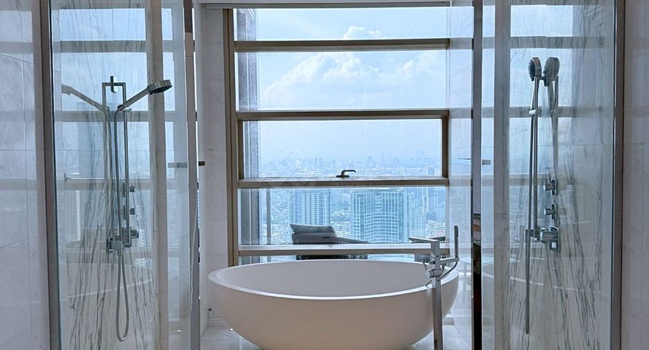 For rent 4 bedrooms condo in Bang Kho Laem, Bangkok