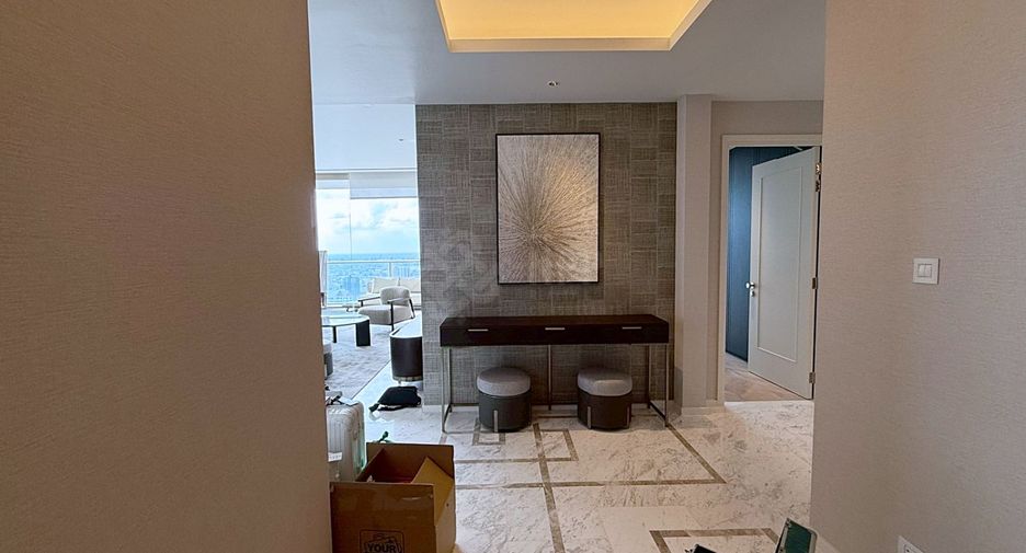 For rent 4 bedrooms condo in Bang Kho Laem, Bangkok
