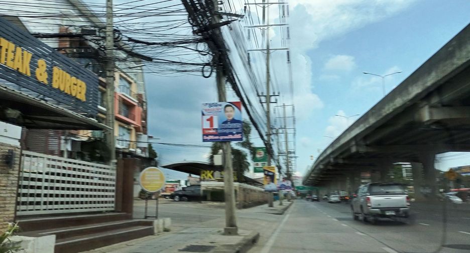 Reihenhaus zum Kauf mit Studio in Min Buri, Bangkok