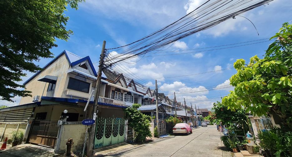 For sale studio townhouse in Bueng Kum, Bangkok