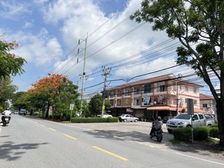 Reihenhaus zum Kauf mit Studio in Nong Chok, Bangkok