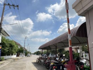 Reihenhaus zum Kauf mit Studio in Nong Chok, Bangkok