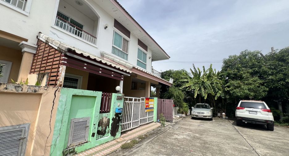 For sale studio townhouse in Nong Chok, Bangkok