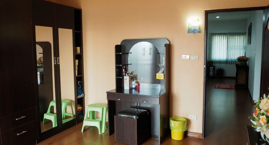 For rent そして for sale 4 ベッドルーム retail Space in Thung Khru, Bangkok