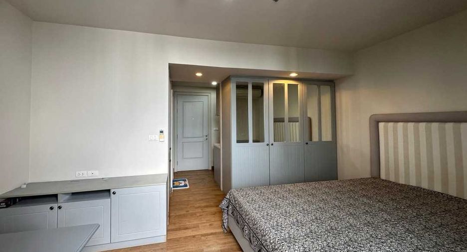 For sale 1 bed condo in Phaya Thai, Bangkok