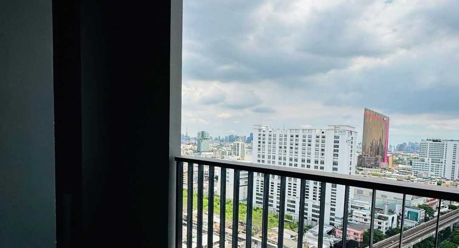 For sale 1 bed condo in Phaya Thai, Bangkok