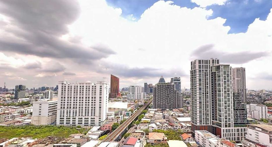 For sale 1 bed condo in Phaya Thai, Bangkok