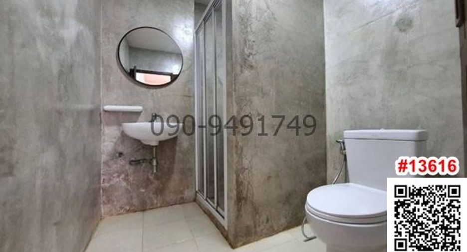 For rent 4 bedrooms townhouse in Chatuchak, Bangkok