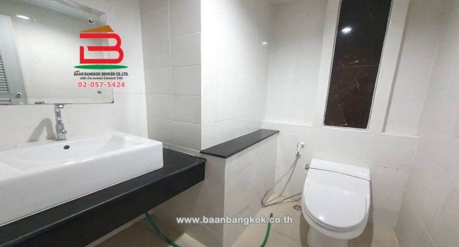 Reihenhaus zur Miete mit 3 Zimmer in Prawet, Bangkok