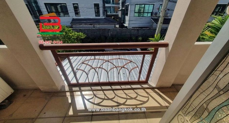 Reihenhaus zur Miete mit 3 Zimmer in Prawet, Bangkok