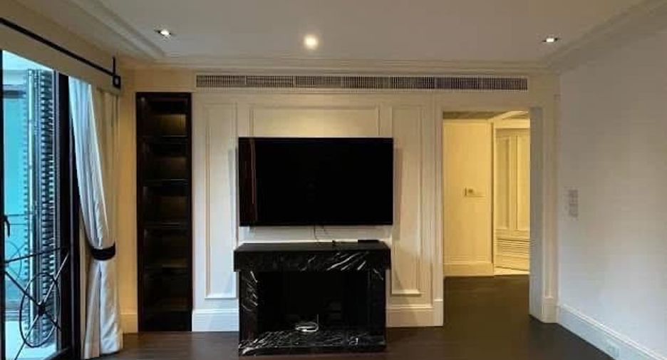 For rent 2 bedrooms house in Sathon, Bangkok