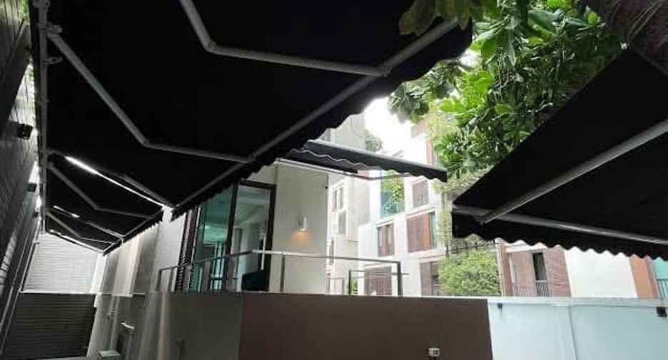 For rent 2 bedrooms house in Sathon, Bangkok