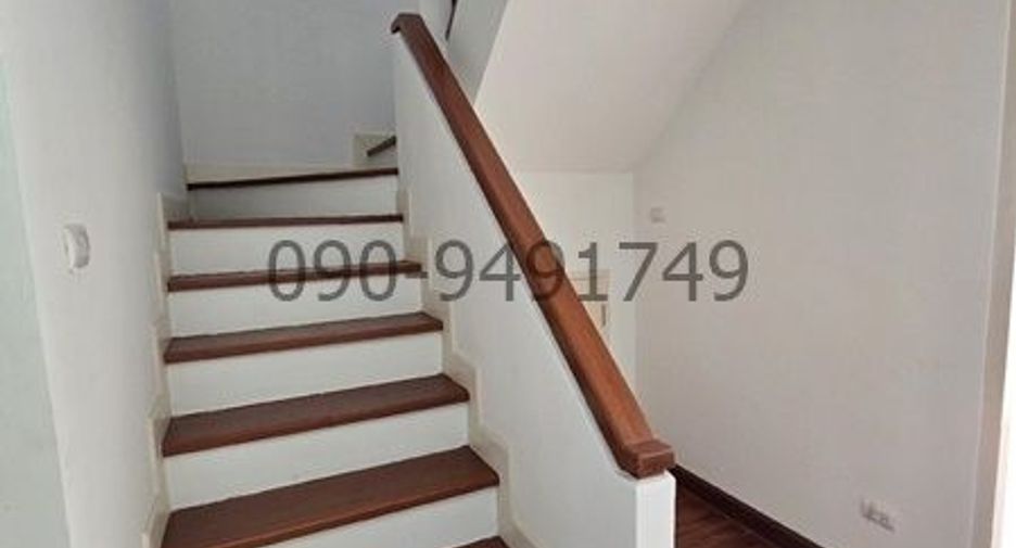 For rent 5 bedrooms retail Space in Lak Si, Bangkok