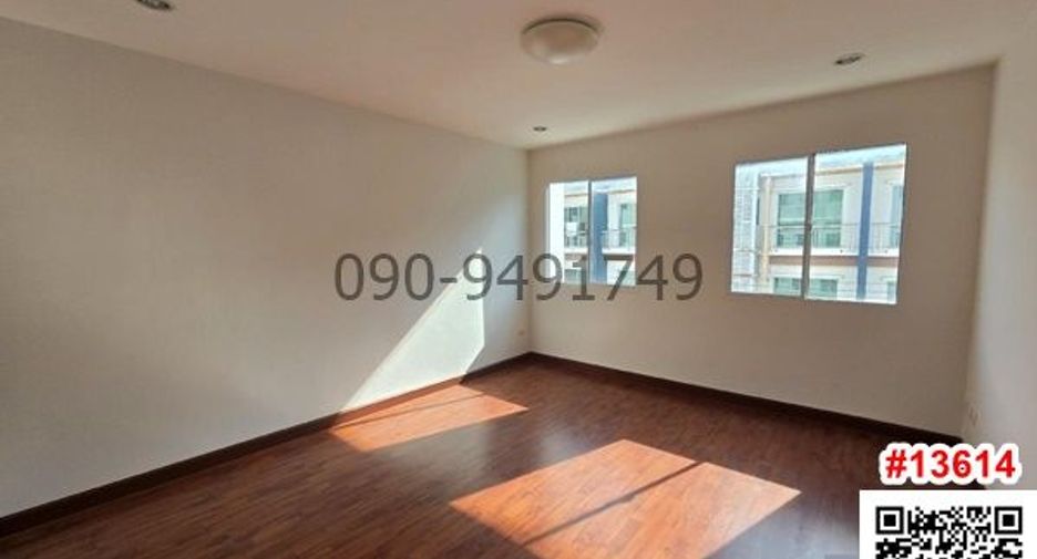 For rent 5 bedrooms retail Space in Lak Si, Bangkok