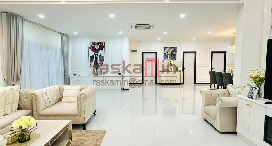 For sale 4 ベッドルーム villa in Bang Lamung, Chonburi