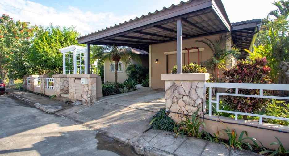 For sale 4 bedrooms house in Hang Dong, Chiang Mai