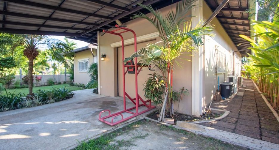 For sale 4 bedrooms house in Hang Dong, Chiang Mai