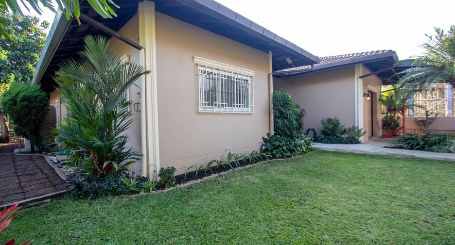 For sale 4 bedrooms house in Hang Dong, Chiang Mai