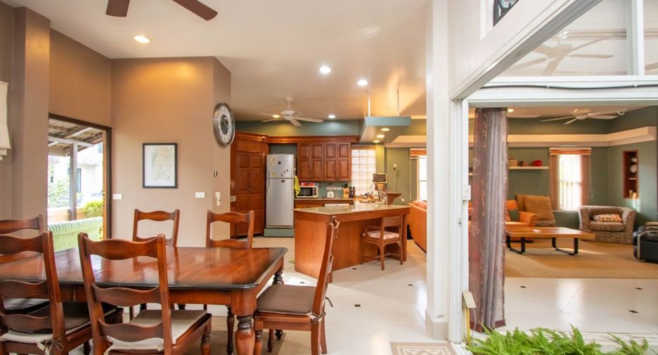 For sale 4 bedrooms house in Hang Dong, Chiang Mai