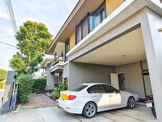 For sale 4 Beds house in Lam Luk Ka, Pathum Thani