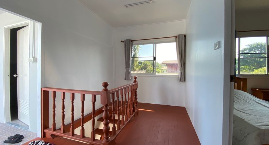 For rent 3 bedrooms house in Saraphi, Chiang Mai