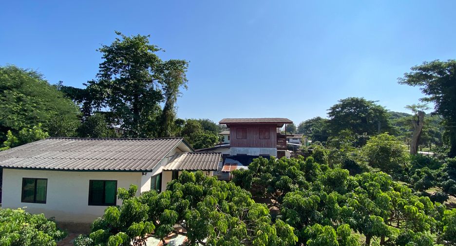 For rent 3 bedrooms house in Saraphi, Chiang Mai