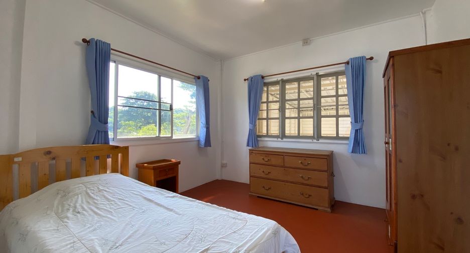 For rent 3 bedrooms house in Saraphi, Chiang Mai