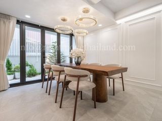 For rent 4 Beds townhouse in Watthana, Bangkok