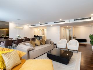 Apartment zur Miete mit 3 Zimmer in Pathum Wan, Bangkok