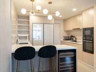 Apartment zur Miete mit 3 Zimmer in Pathum Wan, Bangkok