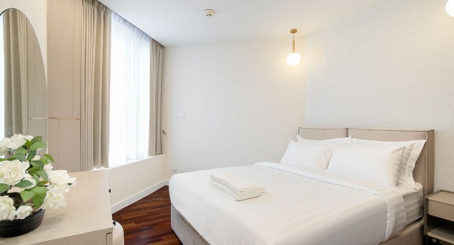 For rent 3 bedrooms apartment in Pathum Wan, Bangkok