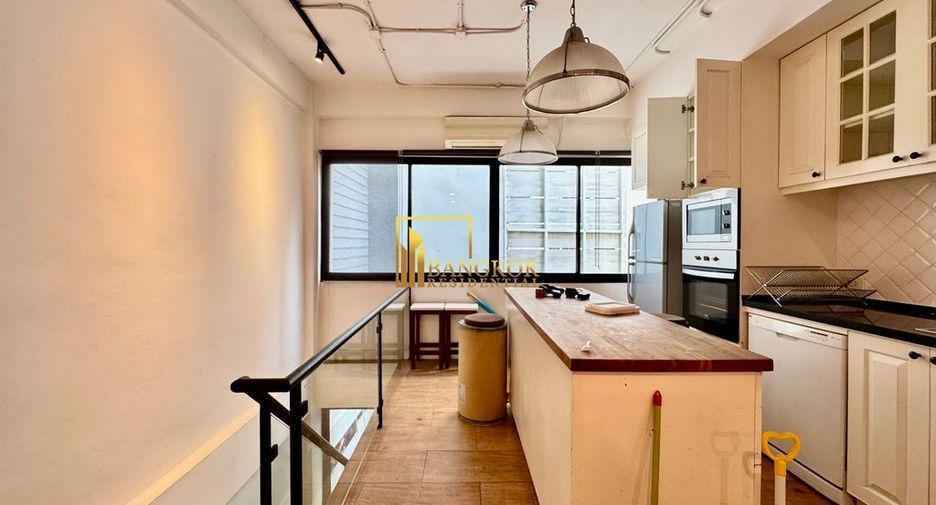 Reihenhaus zur Miete mit 3 Zimmer in Sathon, Bangkok