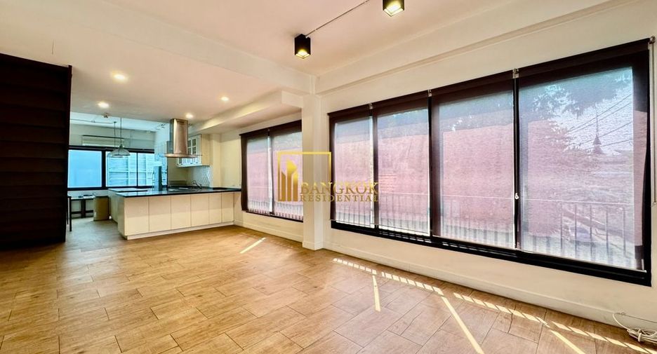 Reihenhaus zur Miete mit 3 Zimmer in Sathon, Bangkok