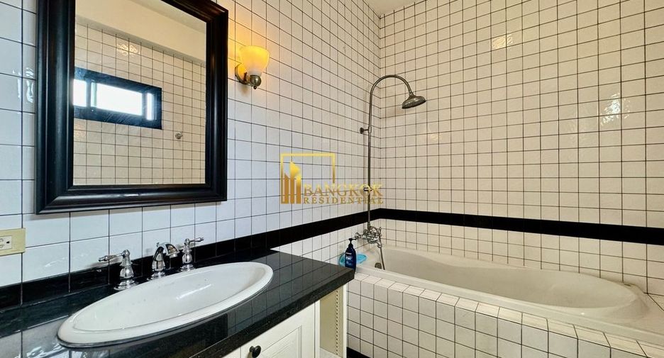 Reihenhaus zur Miete mit 3 Zimmer in Sathon, Bangkok