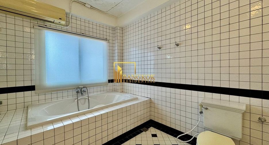 Reihenhaus zur Miete mit 3 Zimmer in Sathon, Bangkok