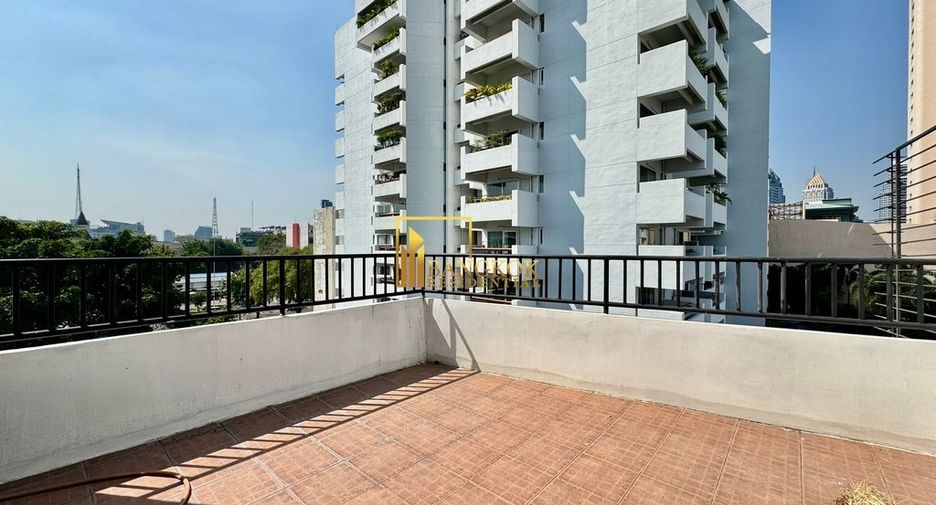 Reihenhaus zur Miete mit 3 Zimmer in Sathon, Bangkok