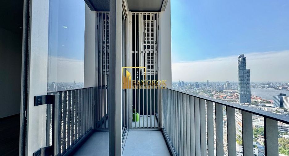 For rent 3 bedrooms condo in Bang Kho Laem, Bangkok