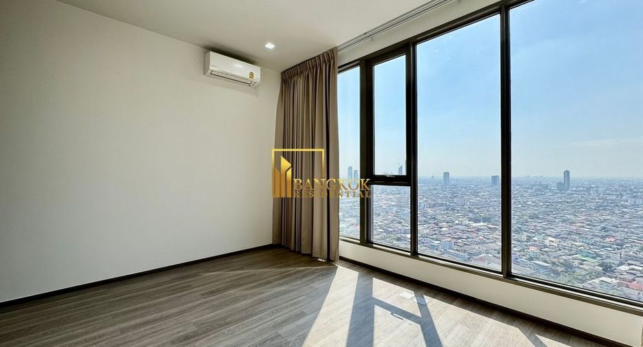 For rent 3 bedrooms condo in Bang Kho Laem, Bangkok