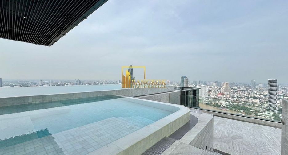 For rent 3 bedrooms condo in Bang Kho Laem, Bangkok