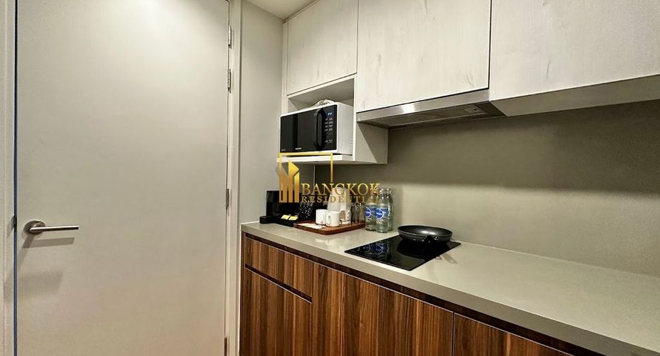 À louer 2 chambres appartement avec services à Sathon, Bangkok