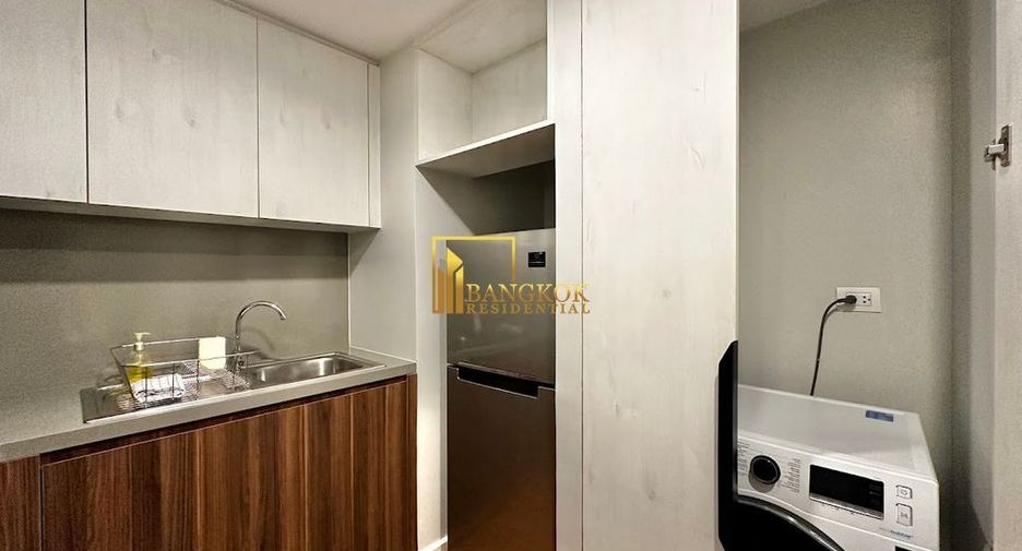 À louer 2 chambres appartement avec services à Sathon, Bangkok