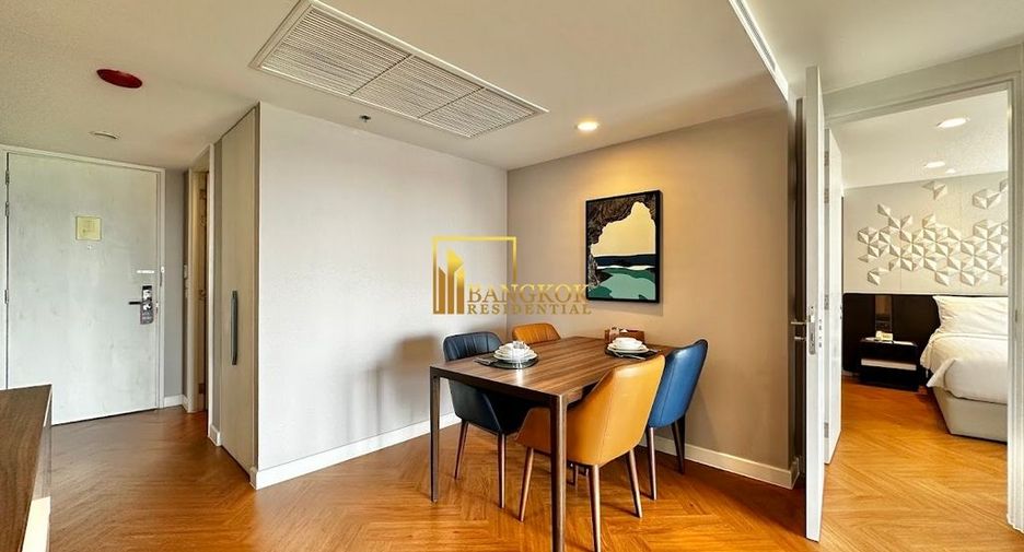 À louer 2 chambres appartement avec services à Sathon, Bangkok