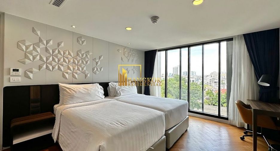À louer 2 chambres appartement avec services à Sathon, Bangkok