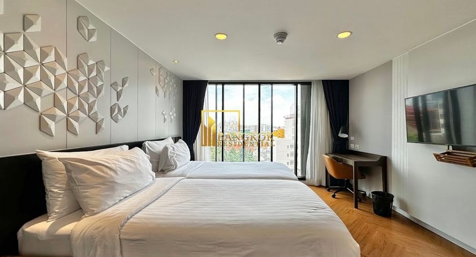 À louer 2 chambres appartement avec services à Sathon, Bangkok