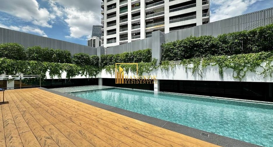 À louer 2 chambres appartement avec services à Sathon, Bangkok