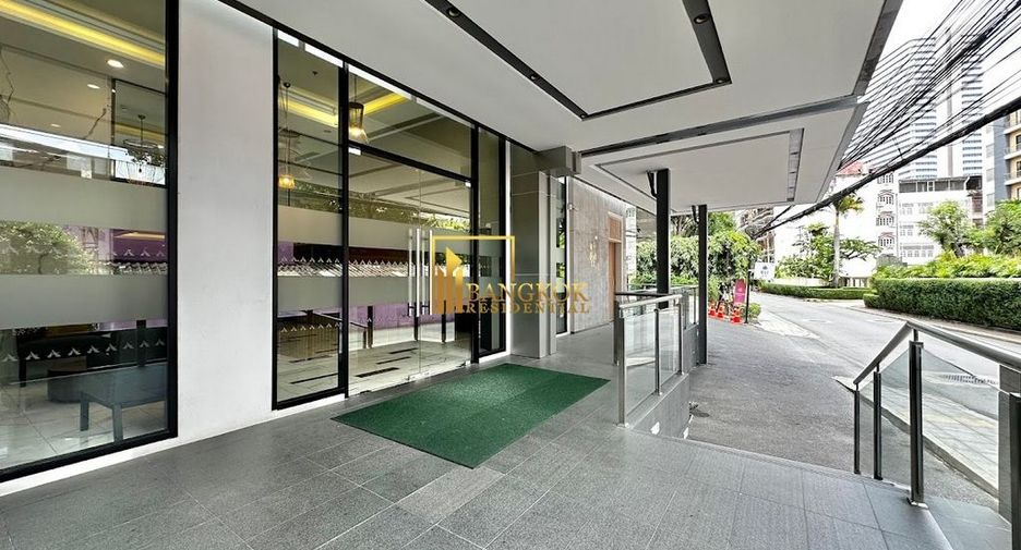 À louer 2 chambres appartement avec services à Sathon, Bangkok