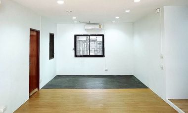 For sale 3 bedrooms house in Bang Na, Bangkok