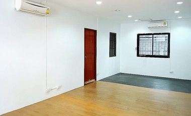 For sale 3 bedrooms house in Bang Na, Bangkok