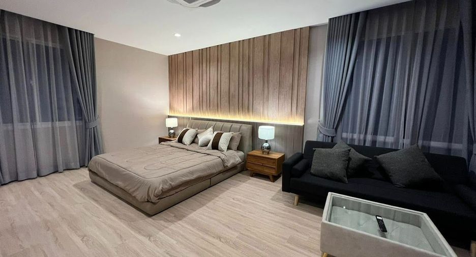 For rent 4 bedrooms house in Saphan Sung, Bangkok